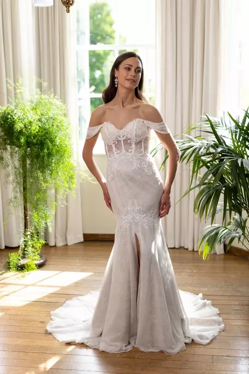 Fishtail strapless wedding dress 2025